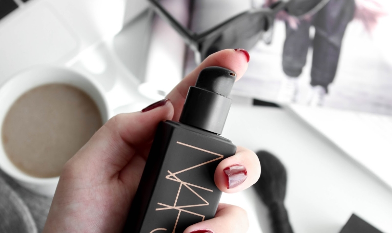 tekuty bronzer