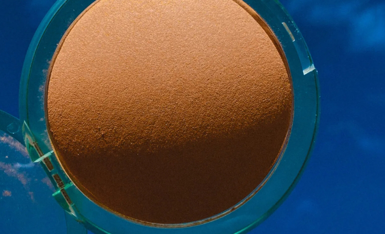 clean makeup bronzer