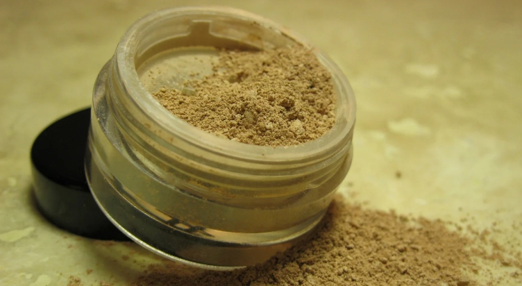 maybelline city bronzer 300