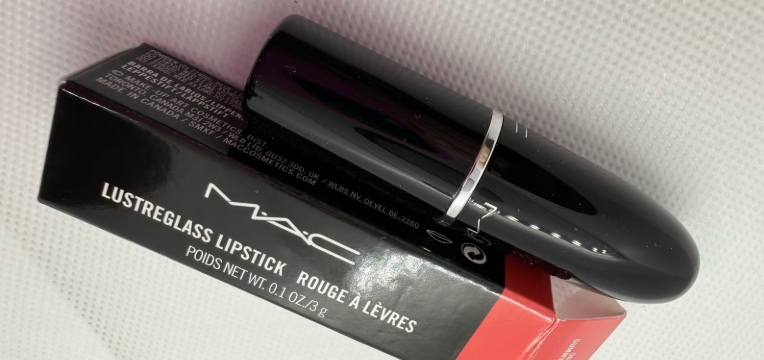 mac lustreglass lipstick