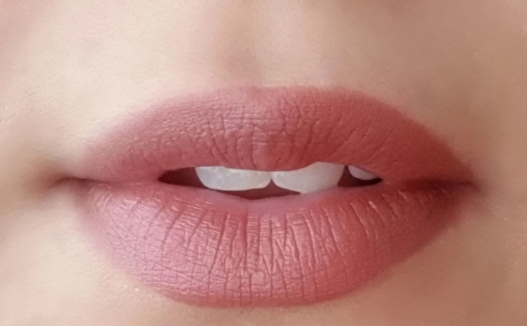 charlotte tilbury pillow talk lipstick