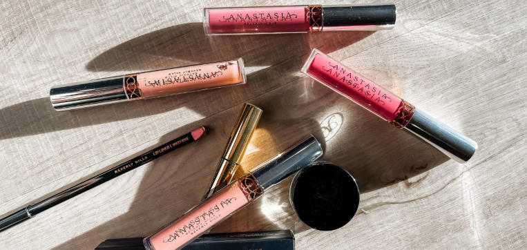 dusty rose lipstick