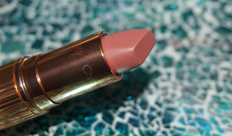 charlotte tilbury very victoria