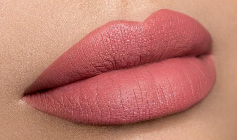 smudge proof lipstick
