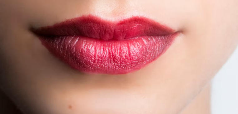 red lip stain