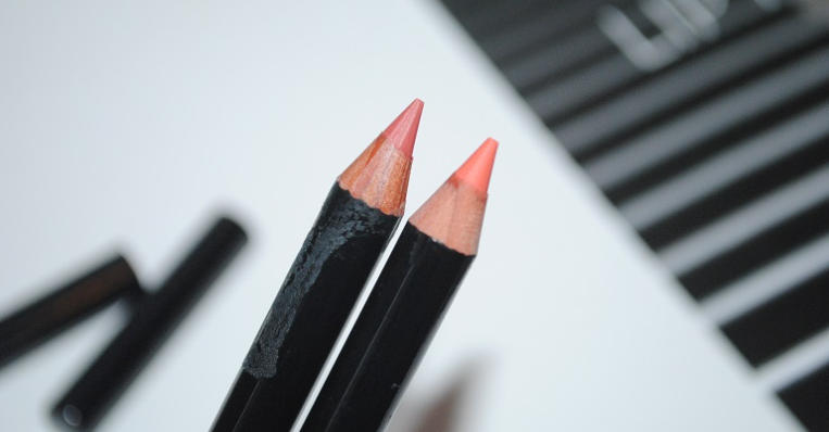bobbi brown lip liner