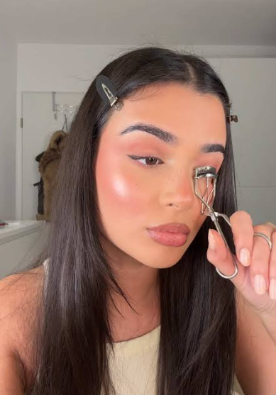 10 Minute Makeup Routine for Beginners